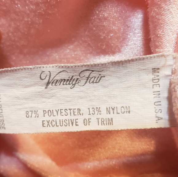 Vintage Vanity Fair Pink Fleece Robe Sz Medium ? Floral Lace Bell Sleeve Zip Up - Picture 11 of 15